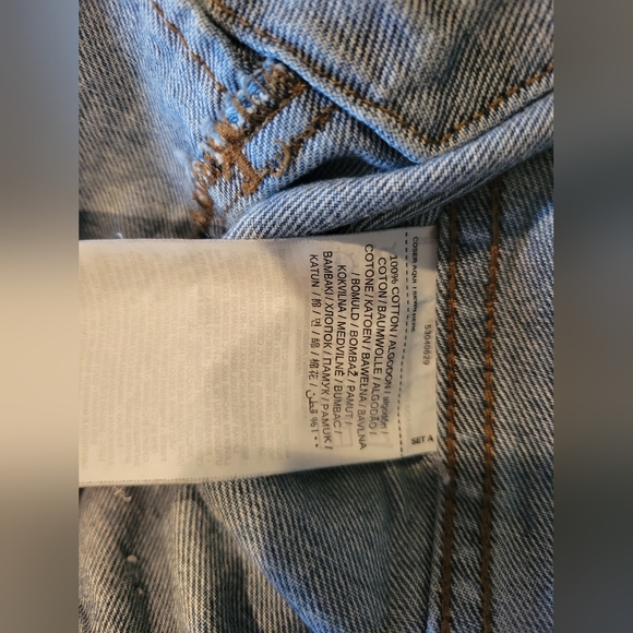 Women's MNG Blue Cropped Jean Jacket - Picture 6 of 6